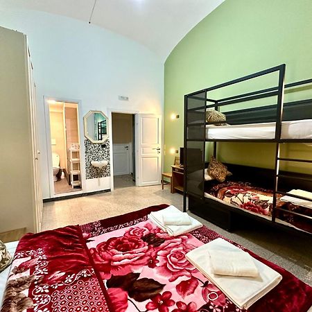 B&B Termini Colosseo Suite Rzym Zewnętrze zdjęcie