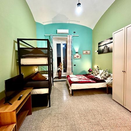 B&B Termini Colosseo Suite Rzym Zewnętrze zdjęcie